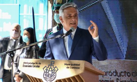 Llaryora apoyó a los productores y rechazó el cepo a los derivados de la soja