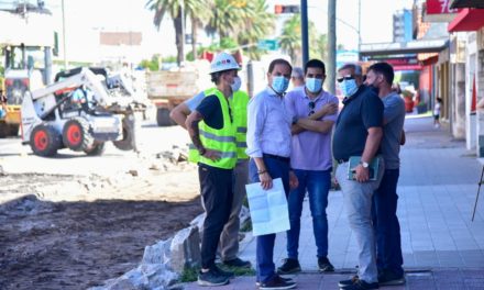 Villa María: Gill supervisó las obras en el Boulevard Alvear