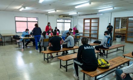 Continúa la vacunación contra el Covid 19 en el campus de la UNRC