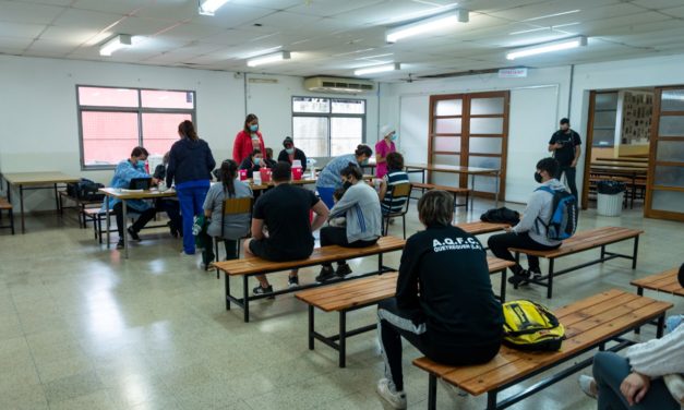 Continúa la vacunación contra el Covid 19 en el campus de la UNRC