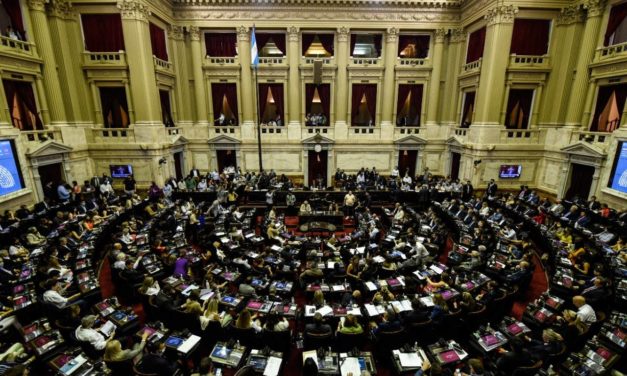 Congreso: el peronismo retuvo poder y la oposición se reparte entre LLA y JXC