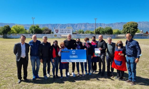 Clubes de la provincia recibieron fondos para mejorar su infraestructura