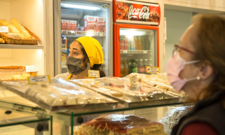 Acuerdo entre el Gobierno y panaderos: el kilo de pan tendrá un tope de $270