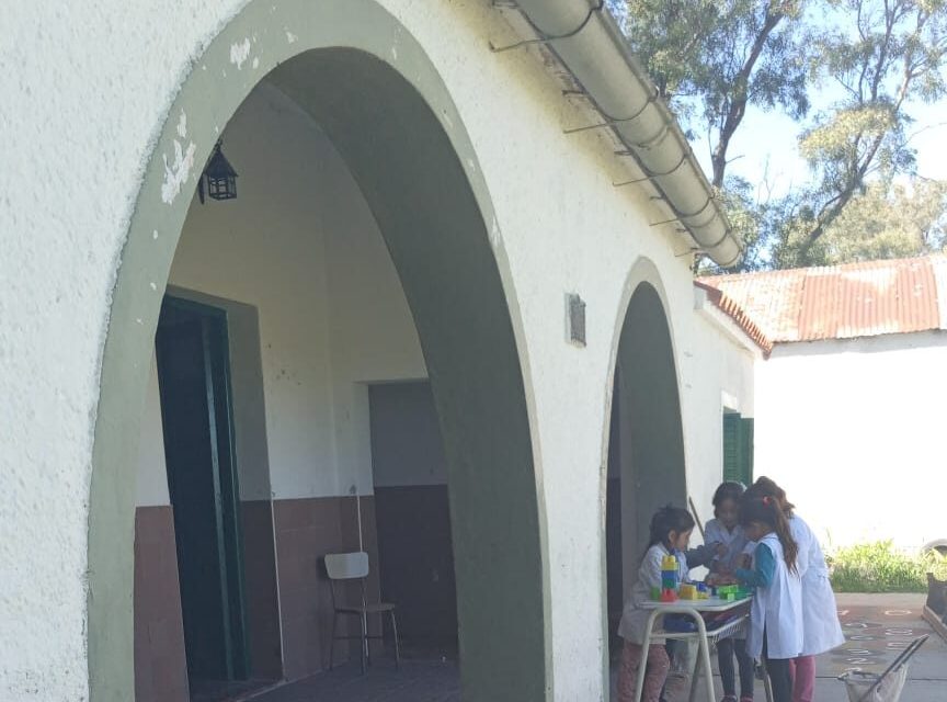 Buchardo: Avanzan las mejoras en la Escuela Rural José Ingenieros