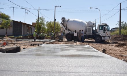 Vicuña Mackenna: avanza la obra de pavimentación