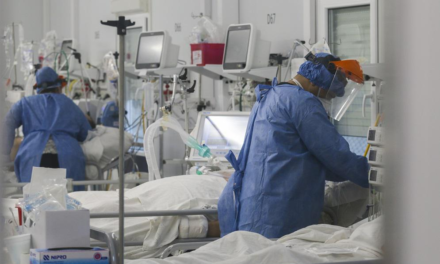En dos años la letalidad del coronavirus en Argentina bajó de 3% a 0,3%