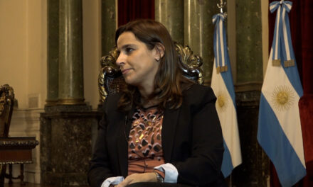 «Las mujeres nos tenemos que animar a decir que queremos liderar»