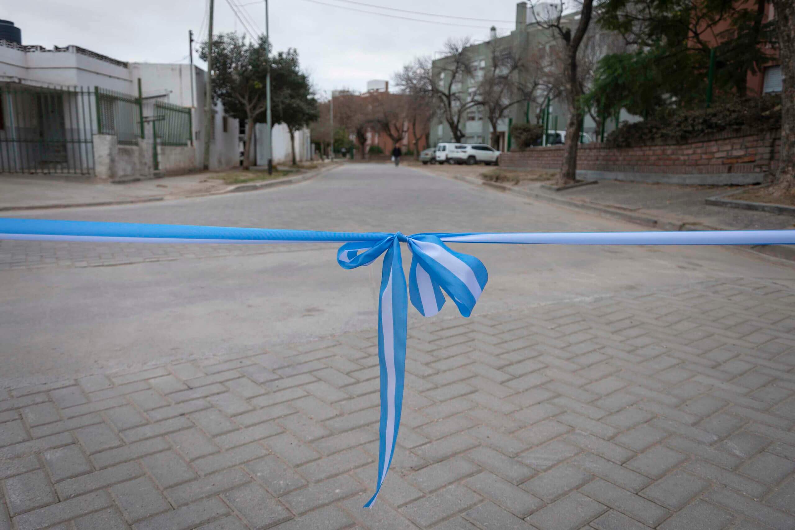 Río Cuarto: Llamosas habilitó el adoquinado en las 320 viviendas