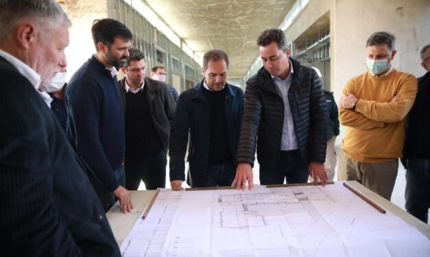 Martín Gill recibió al vicegobernador Manuel Calvo, para supervisar las obras de las escuelas Proa con sede en UTN y UNVM