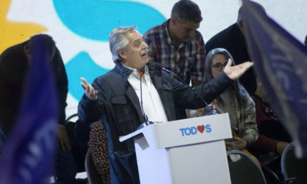 Fernández: «El enemigo no está en el FdT, sino en esa maldita derecha»