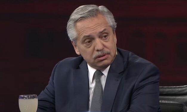 «Cuidamos las reservas porque la economía crece mucho y tenemos gran demanda de dólares»