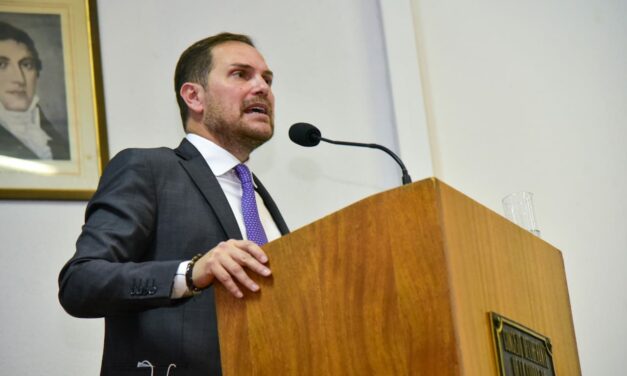 Gill presentó su primer informe de gestión del 2022