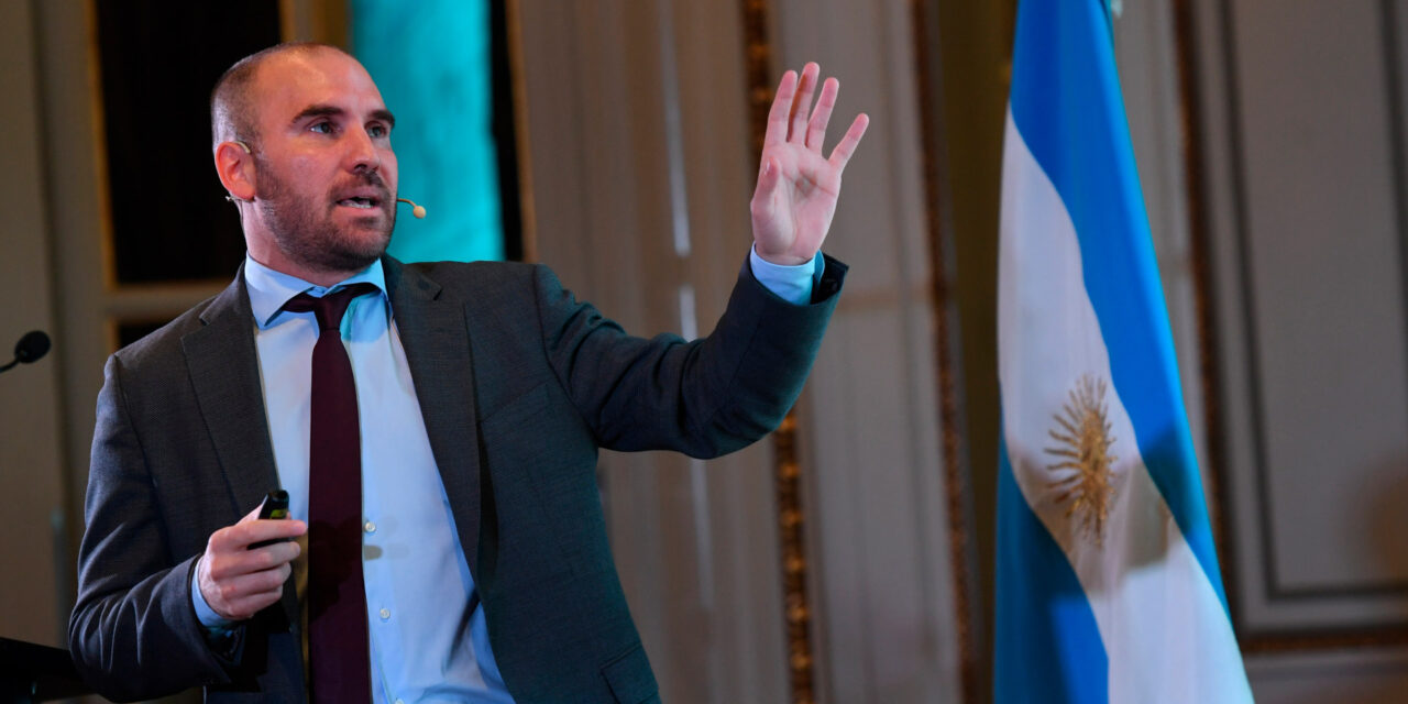 El ministro Guzmán obtuvo $243.700 millones para cubrir vencimientos
