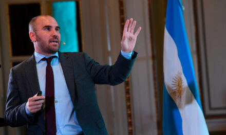 El ministro Guzmán obtuvo $243.700 millones para cubrir vencimientos