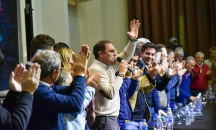 Gill y un centenar de intendentes lanzan un espacio propio de cara al 2023