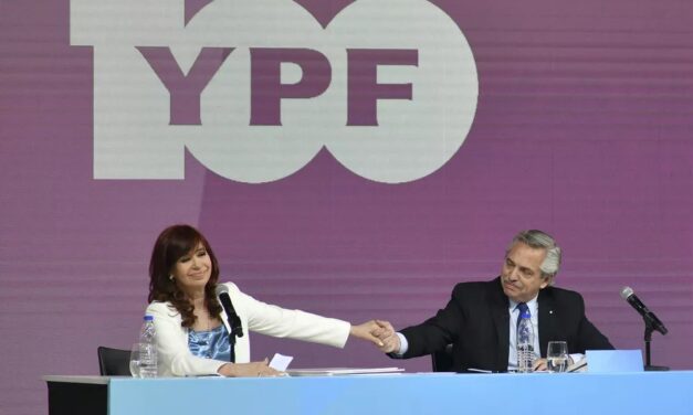 CFK junto a Fernández: «Gobernar es poder administrar las tensiones»