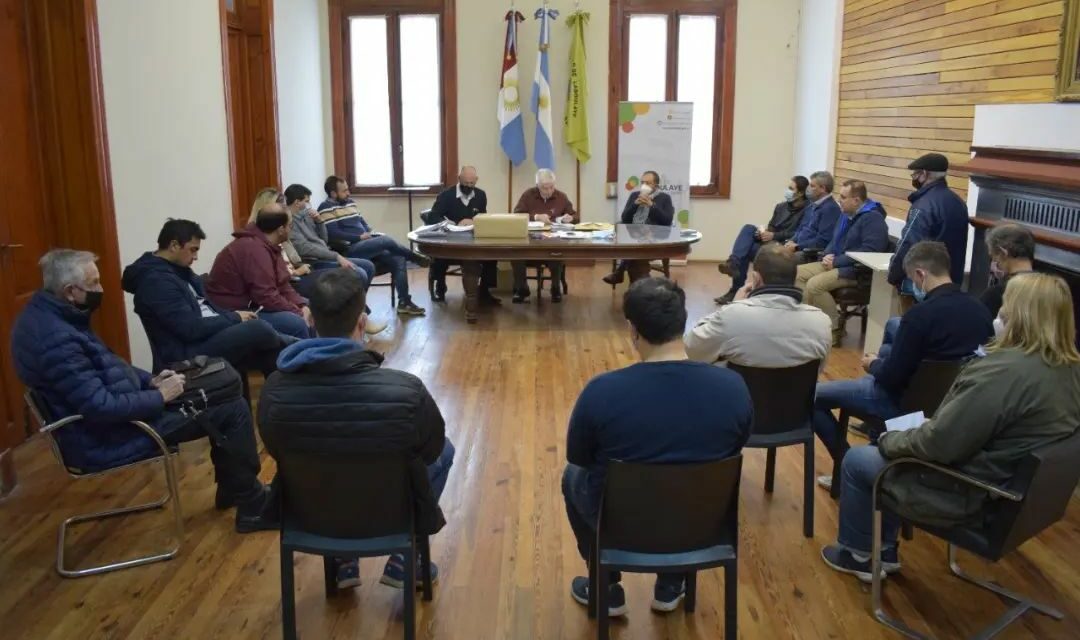 Laboulaye: Apertura de sobres para la obra «Nueva Residencia Recreativa Tercera Edad»