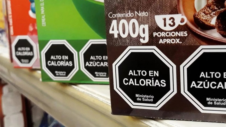 Desde el 20 de agosto los alimentos advertirán el contenido de azúcares, grasas y calorías