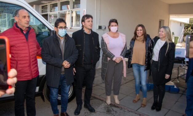 El Hospital de Marcos Juárez recibió una ambulancia de alta complejidad