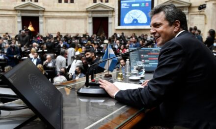 Diputados sesiona para aceptar la renuncia de Massa y el FdT propone como sucesora a Cecilia Moreau
