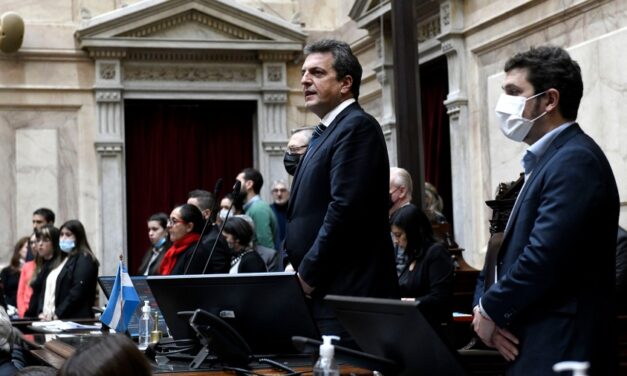 Massa: «Decidí asumir la responsabilidad que me toca con alma y vida»