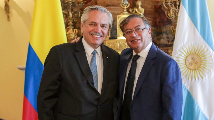 Fernández llamó a fortalecer «la integración latinoamericana» durante la asunción de Petro