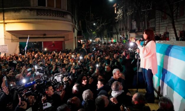 «No toleran el amor y la alegría de los peronistas»