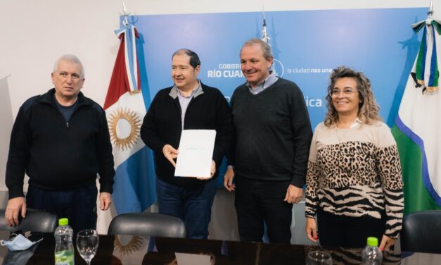 Bomberos Voluntarios: firma de convenio para iniciar la segunda etapa de obras en el destacamento de Banda Norte