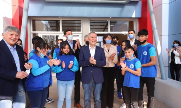 Embalse: Schiaretti inauguró una nueva escuela ProA