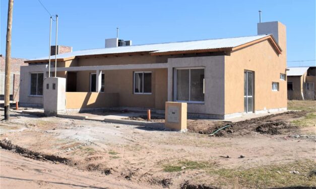 Coronel Moldes: avanza la construcción de viviendas