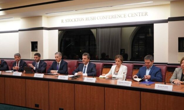 Massa: «Tenemos que trabajar para cumplir los compromisos con el FMI»