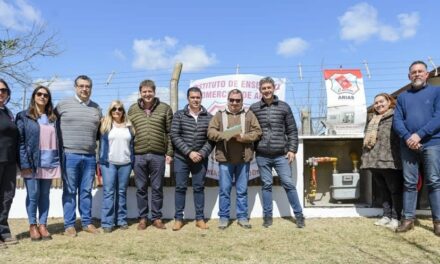 Arias: Avanza la obra de gas natural