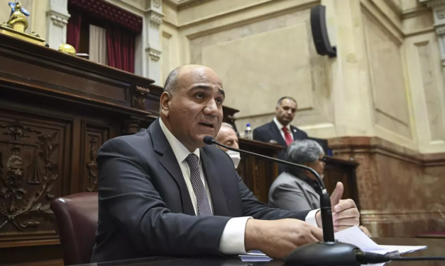 Manzur deja Jefatura de Gabinete para abocarse a la campaña en Tucumán