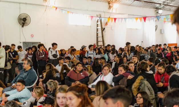 La UNRC llevó su oferta académica a la Feria de carreras de Macachín