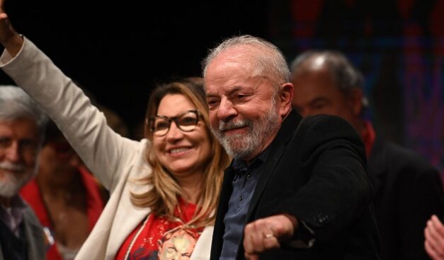 Lula ganó por más de 5 puntos e irá a segunda vuelta con Bolsonaro