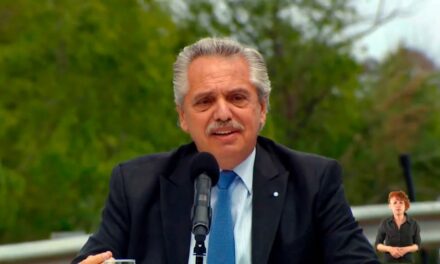 Fernández criticó a Macri por buscar «terminar con todos los derechos de los trabajadores»