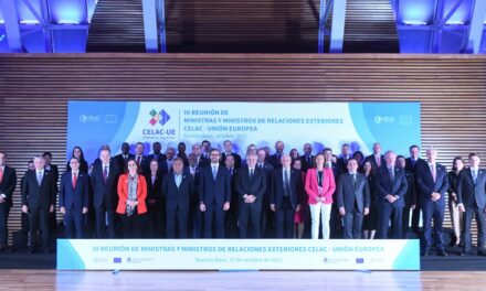 La Celac y la UE afianzan el «diálogo político birregional» con una «agenda progresista»