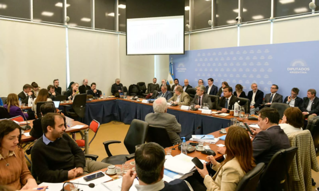 Con los informes de ministros y funcionarios continúa el análisis del Presupuesto 2023