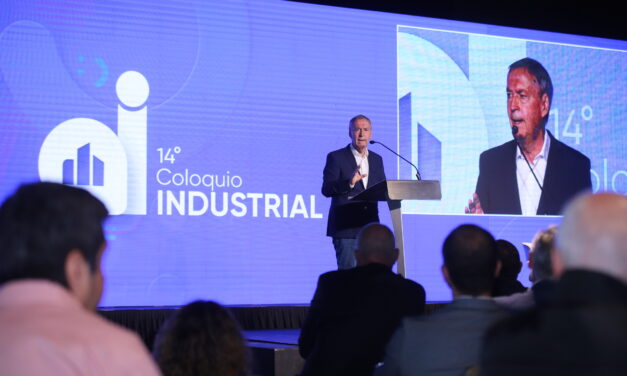 Schiaretti anunció en el coloquio de la UIC un nuevo programa de empleo para Pymes