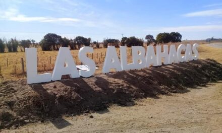 Las Albahacas ya cuenta con su nueva bandera
