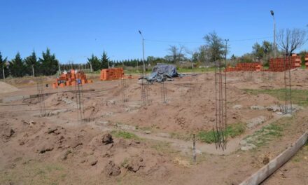 La Cautiva: comenzó la construcción de siete Viviendas Semilla