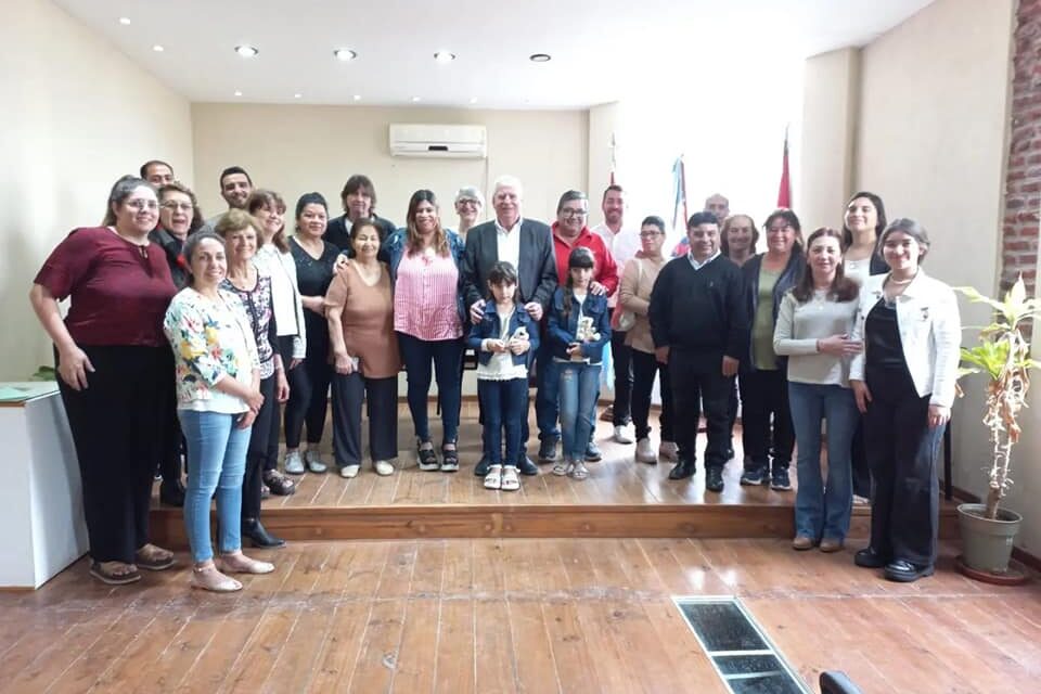 Santa Eufemia: en el marco del 128 aniversario, se realizó la entrega de viviendas