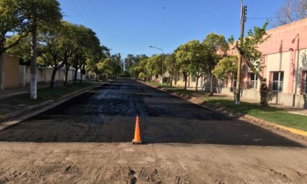 Bengolea: comenzó la construcción de 10 cuadras de pavimento