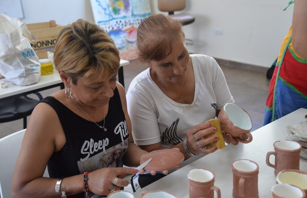 Escuela de Género: oportunidad para la formación de las mujeres