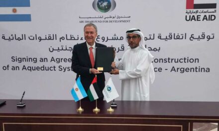Schiaretti firmó convenios en Abu Dabi para avanzar con el plan de acueductos troncales