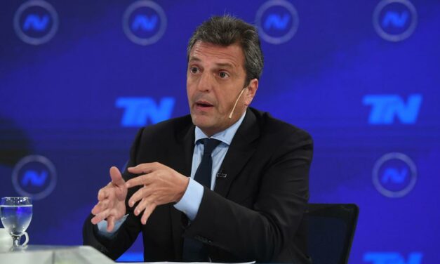 Massa aspira a «terminar el 2023 con una inflación menor al 3% mensual»