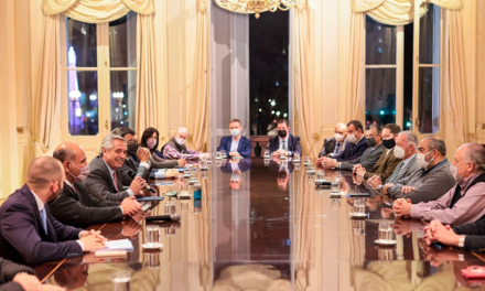 Negociarán un nuevo aumento del salario mínimo, vital y móvil