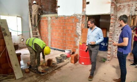 Gill supervisó los avances de la obra de refuncionalización y ampliación del jardín municipal Bichito de Luz