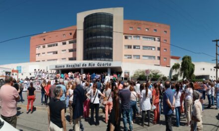 Trabajadores de la salud se movilizan por la crisis en el sistema sanitario