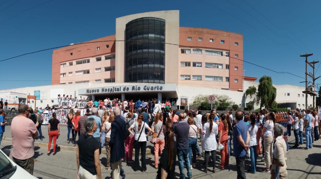 Trabajadores de la salud se movilizan por la crisis en el sistema sanitario